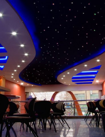 گچبری ، گچبری سقف حال پذیرایی ،